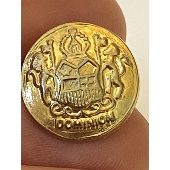 Military Dominion Coat Of Arms Buttons - 5 - Picture 1 of 7